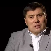 «Ақылды адамдар тойға бармайды»: Омар Жәлел елдегі үрдісті сынады