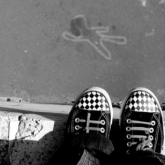 Алматыда 15 жастағы қыз бесінші қабаттан секіріп кетті