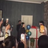 «Намыссыздар»: әйеліне екінші күйеу сыйлаған ер адам халықтың сынына ұшырады (ВИДЕО)