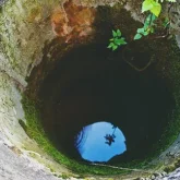 Екібастұзда жеткіншек су толы шұңқырға құлап көз жұмды