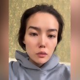 «Өлтіреді» деп қорқытып жатыр»: Дипломаттың әйелі тағы мәлімдеме жасады (ВИДЕО)