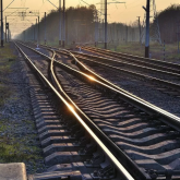 ҚТЖ вокзал жолдарын заңсыз жалға берген