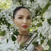 Жұлдыз Әбдікәрімова бірнеше тіл білетін Тоқаевты жер-көкке сыйғызбай мақтады