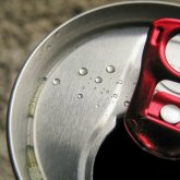 «Асқазаным іріп кетті»: Күніне 3 құты энергетикалық сусын ішкен қазақстандық өмірімен қош айтыса жаздаған