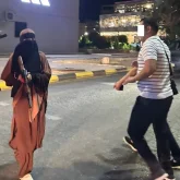 Ақтау қаласында никаб киіп, «қаруланған» бойжеткендер жұрттың зәресін ұшырды