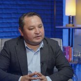 Азаматтардың табысы қымбатшылықтың артынан қуып жете алмай келе жатыр - Экономист