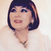 Мақпал Жүнісова марқұм Мәдина Ералиеваны еске алып, видео жариялады