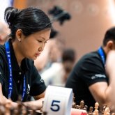 Бибісара Асаубаева шахматтан қазіргі әлем чемпионын ойсырата жеңді