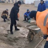 «Қазақ тентіреген жоқ»: Журналист қазақтардың Өзбекстанға барып жұмыс істейтінін айтты