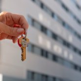 Жамбылда шенеуніктердің кесірінен 156 жетім бала үй кезегінен тыс қалған