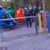 Қарағандыдағы саябақта аттракцион құлап, екі адам зардап шекті