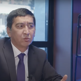 «Қайтадан екі жыл қылсын»: Ринат Зайытов әскери қызметке қатысты петиция туралы айтты (ВИДЕО)