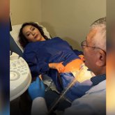 «Бөпелі болыңыз»: Емханада құрсағын тексертіп жатқан Айгүл Иманбаева оқырмандарын қуантып қойды (ВИДЕО)