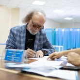 «Дос-Мұқасан» ансамблінің негізін қалаушы Мұрат Құсайынов Алматыда өткен референдумда дауыс берді