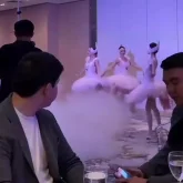 Дәулет Тұрлыхановтың бас бостандығы шектелген ұлы қыдырып жүрген жерінен тағы да көзге түсті (ВИДЕО)