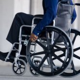 «Барлық құжатты өзінің атына өткізген»: Ақмола облысында туған әпкесі мүгедек бауырын мұрагерліктен айырған