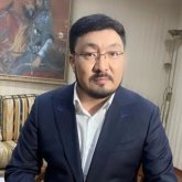 «Күйзеліске түсіреді»: Тоқтар Серіков өнерде кіммен құда болғысы келмейтінін айтты