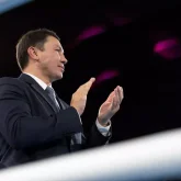 «Қолымнан келгенін істеймін»: Геннадий Головкин жас боксшыларға уәде берді