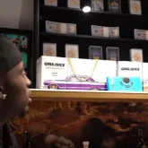 «Қазақстанда шығарылады»: Рэпер Snoop Dogg отандық өнімді бірден таныды (ВИДЕО)