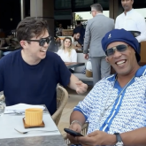 Танымал мобилограф Қыран Талапбек әлемге әйгілі футболшымен кездесті (ВИДЕО)