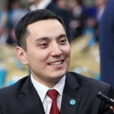 Өзімнен жеті жас үлкен әйелге ғашық болдым – Нұрлан Әлімжан