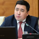 Нартай Аралбайұлы Мұқағали Мақатаевтың өлеңін қалай «иемденгенін» айтты