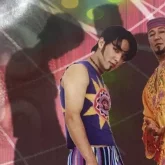 «Үйім жоқ, қарызым көп»: Нұрлан мен Мұрат орындайтын «Шашы ұзын қыз» әнінің авторы туралы не білеміз