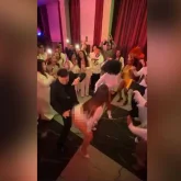 «Малдан төмен»: Блогердің туған күнінде ерсі билеген қыздар жұртты шошытты (ВИДЕО)