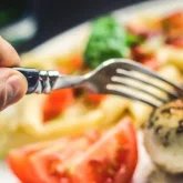 Екібастұзда тойда уланған 18 адамға 5 миллион теңге өтемақы төленеді