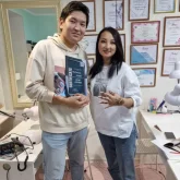 «Қатты қысылдым»: Қазақ жігіті Италияда тырнақ әрлеп, табыс тауып жүр (ВИДЕО)