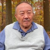 «Біздің қоғам – орыс қоғамы»: Мұхтар Мағауин неліктен Қазақстанға оралғысы келмеді (ВИДЕО)