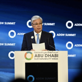 Тоқаев: Қазақстан әлемдік нарыққа аса маңызды шикізат түрлерін жеткізуге ұмтылып отыр