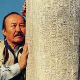 «Қытаймен жақсы болу керек»: Желіде Мұхтар Мағауиннің сыртқы саясатқа қатысты айтқан өсиеті тарады (ВИДЕО)