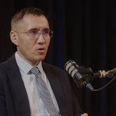 Қазақтар украиндықтардың қателігін қайталамау керек – Жанат Момынқұлов (ВИДЕО)