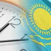 «Саясиландырудың қажеті жоқ»: Тоқаев уақыт белдеуі мәселесіне нүкте қойды