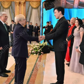 «Қуанышын жасыра алмады»: Димашты көрген Словения президенті оның жанкүйері болып шықты (ФОТО)