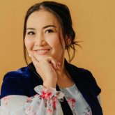 «Ақша табу тек ер адамның мойнында болмауы керек»: Мөлдір Анарбаева қазақ әйелдеріне үндеу жасады (ВИДЕО)