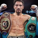 «Қорғасын ерітіп, аяғына байлайтын»: Жәнібек Әлімханұлының әжесі чемпионның сырымен бөлісті