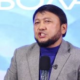 «Көрінген адаммен жататын арзан ұрығым жоқ»: Мұхамеджан Тазабек тектілік туралы айтты (ВИДЕО)