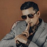 «Биді де, басқаны да қатырады»: Әнші Дастан Оразбеков жаңа өнерімен жұртты тәнті етті (ВИДЕО)