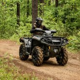 10 жасар бала квадроцикл тізгіндеген: СҚО-да әкесіне айыппұл салынды