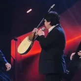 Досымжан Таңатаровқа Мейрамбек Беспаев домбыра сыйлап, жерлестері тұлпар мінгізді (ВИДЕО)