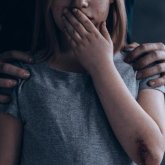 Алматы облысында мұғалім 14 жастағы қызбен жыныстық қатынасқа түсті деген күдікке ілінді