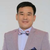 «Жас кезде имам болғым келді»: Қанат Әлжаппаров орындалмай қалған арманымен бөлісті (ВИДЕО)