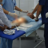 «Мүшесін кесіп тастаған»: Хирург сүндетке отырғызған баланы жарымжан еткен