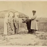 «Күйеу жігіт қайын жұртына иіліп сәлем салған»: Желіде қазақтың дәстүрі қызу талқыға түсті