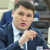 «Әр тендерде 2 ғана қатысушы»: Шымкенттегі бүкіл тендерді ұтып жүрген Берденова деген кім?