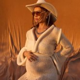 «Қазақтың санын біз көбейтпегенде кім көбейтеді?» – Жұлдыз Әбдікәрімова