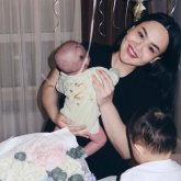 «Кейде ана болып та шаршайсың»: Төреғалидің қарындасы жазбасымен елді ойландырып қойды