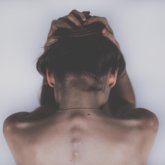 Қостанайда АИТВ-мен ауратын ер адам өгей қызын зорлаған